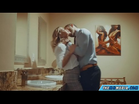 ❤️ Nuair a mheallann blonde busty tú i seomra scíthe poiblí ️❌ Porn bhaile ag porn % ga.kenhdammy.top% ❌️❤